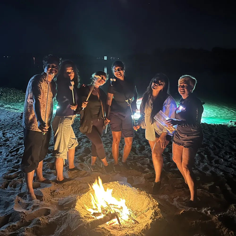 friends-campfire-beach-night